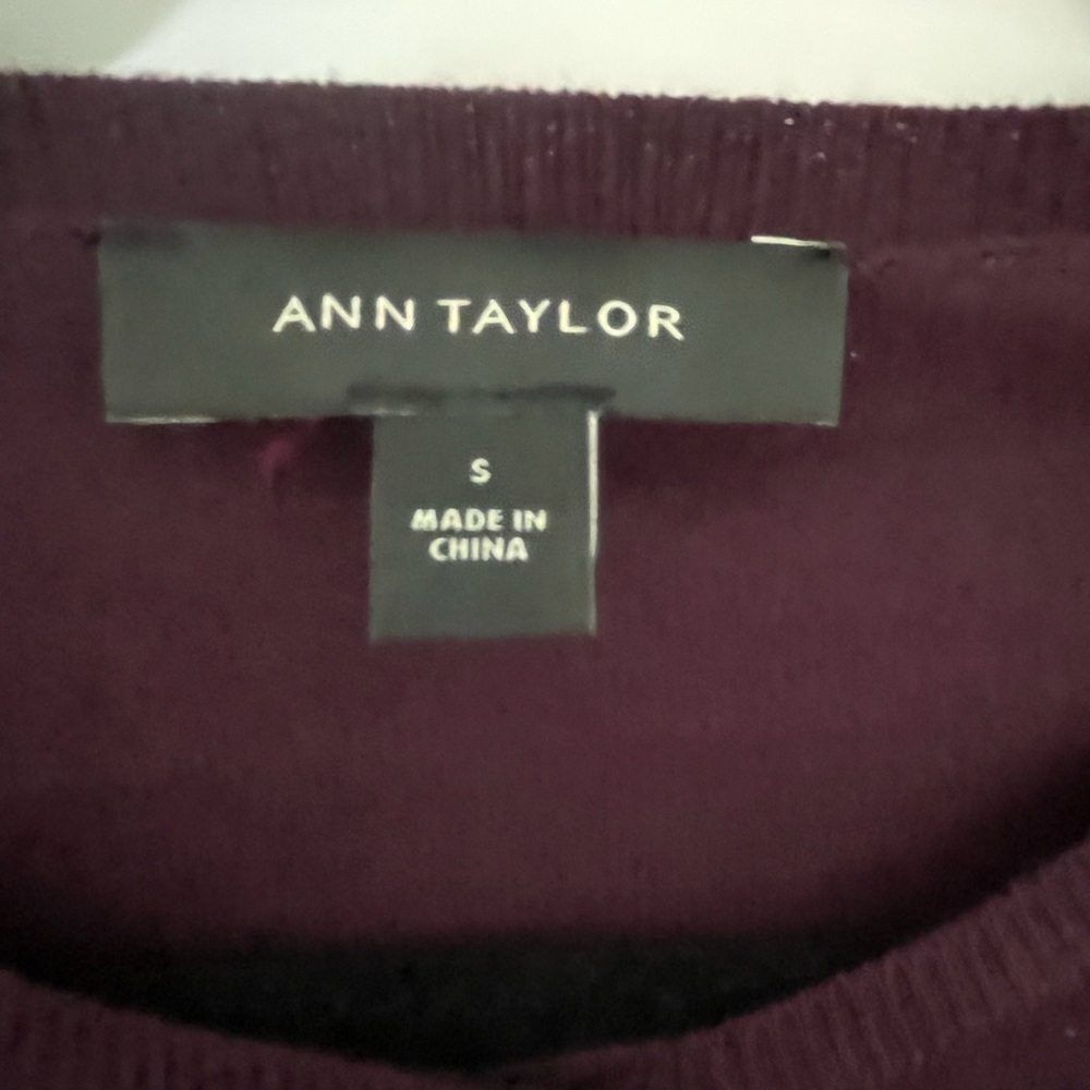 Ann Taylor Women's Plum Sweater - Picture 2 of 3